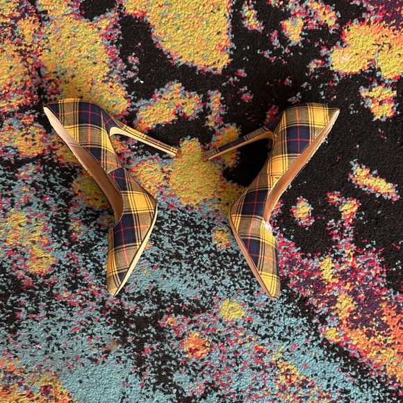 Liliana Yellow and Black Plaid Heels - Picture 4 of 4